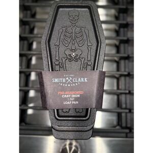 Smith & Clark Ironworks Skeleton Coffin Cast Iron Loaf Pan Halloween Baking‎